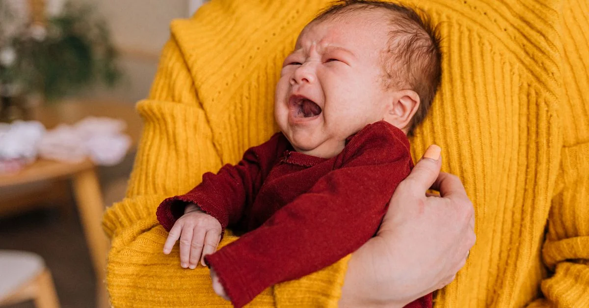 Bebê com desconforto intestinal